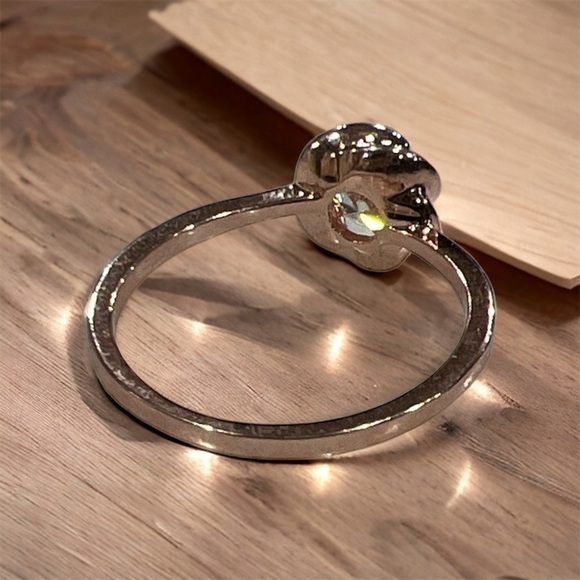 14k Rose Gold Plated Inset Flower Engagement Ring Size6 - Picture 5 of 7